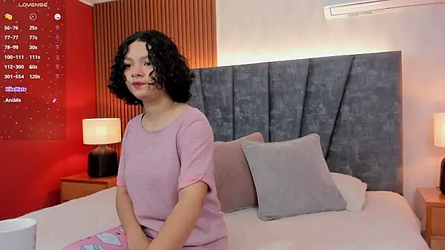 Snapshot of pretty_sunlight_ chatting on 02/13/25, 01:50 pretty sunlight online show from 02/13/25, 01:50