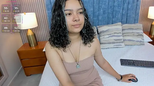 pretty sunlight  online show from 04/12/26, 01:31