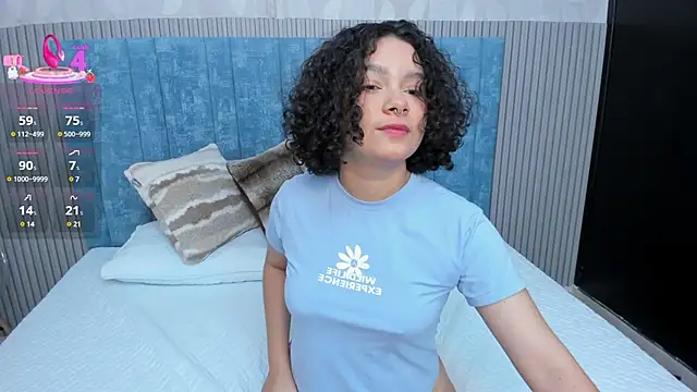 Snapshot of pretty_sunlight_ chatting on 03/11/25, 02:10 pretty sunlight online show from 03/11/25, 02:10