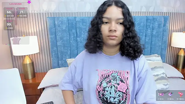 pretty sunlight  online show from 10/24/25, 01:37