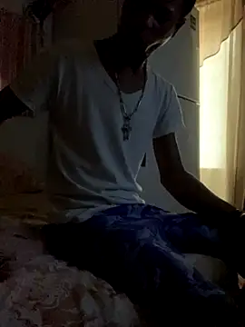 Johnras121 online show from 10/05/25, 07:48