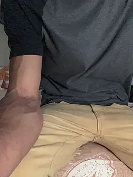 Johnras121 online show from 02/06/26, 03:02