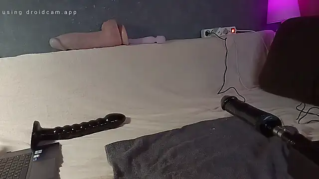 Hungry  Puppy online show from 10/23/25, 08:29