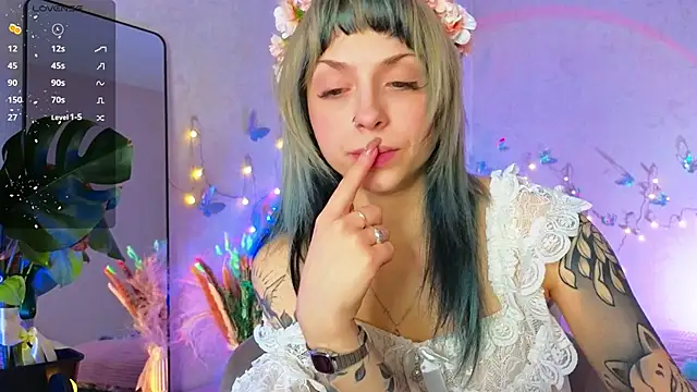 lavenderluxe online show from 03/05/26, 12:02