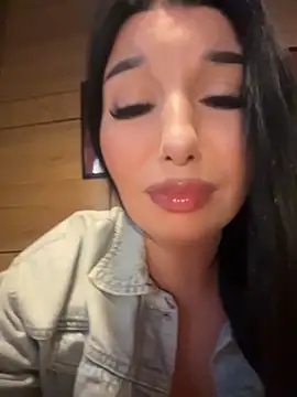 Tisha Busty online show from 05/18/26, 01:38