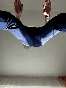 Gingerbeard40 online show from 12/04/25, 08:02