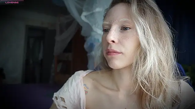  Phantom thread  online show from 05/24/26, 11:54