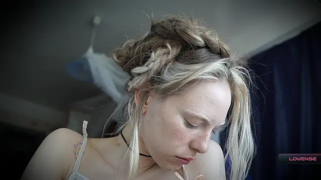  Phantom thread  online show from 03/15/26, 09:16