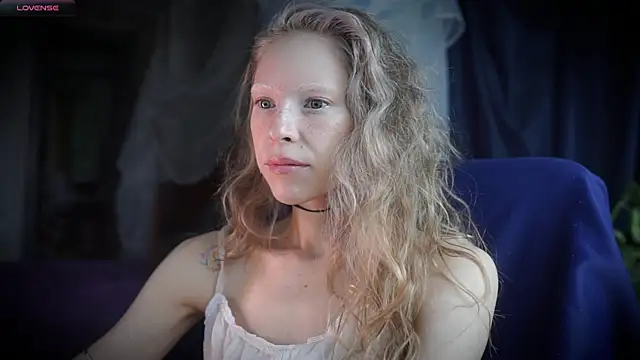  Phantom thread  online show from 04/07/26, 11:23