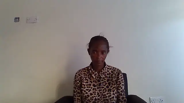 Snapshot of sweets_80 chatting on 06/26/26, 02:34 sweets 80 online show from 06/26/26, 02:34