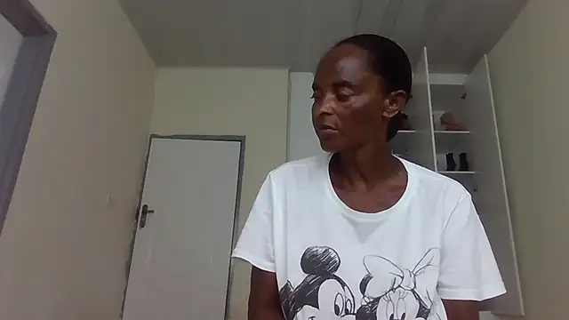 Snapshot of sweets_80 chatting on 04/16/26, 09:10 sweets 80 online show from 04/16/26, 09:10