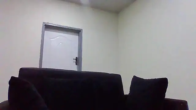 Snapshot of sweets_80 chatting on 05/11/26, 04:37 sweets 80 online show from 05/11/26, 04:37