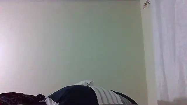 Snapshot of sweets_80 chatting on 05/24/26, 03:56 sweets 80 online show from 05/24/26, 03:56