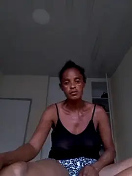 sweets 80 online show from 11/22/25, 04:17