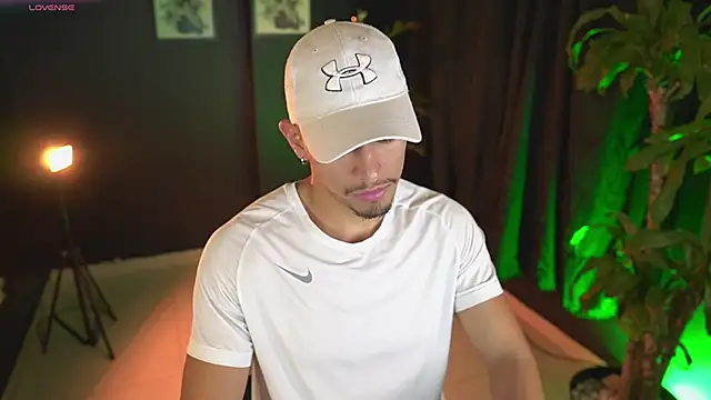 Aaronfox x online show from 04/21/26, 11:44