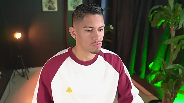 Aaronfox x online show from 04/09/26, 02:45