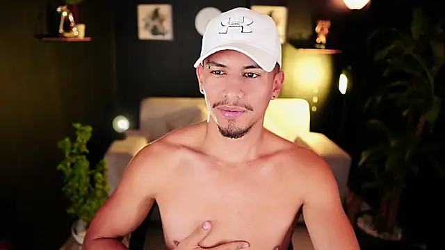 Snapshot of Aaronfox_x chatting on 11/21/25, 09:08 Aaronfox x online show from 11/21/25, 09:08