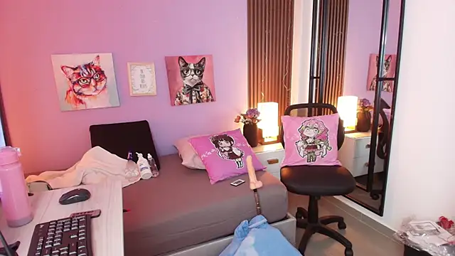 brigiitte rohan online show from 11/12/25, 08:12