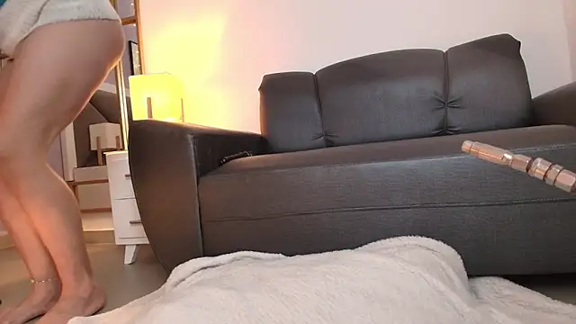 brigiitte rohan online show from 11/25/25, 04:24