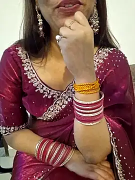 Snapshot of MIss-Naina chatting on 02/24/25, 08:58 MIss-Naina online show from 02/24/25, 08:58