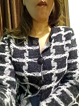 Snapshot of MIss-Naina chatting on 02/09/25, 01:22 MIss-Naina online show from 02/09/25, 01:22