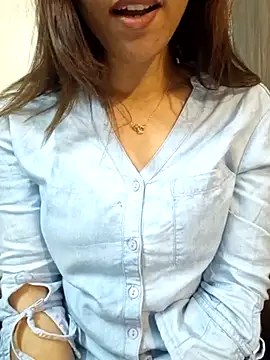 Snapshot of MIss-Naina chatting on 02/26/25, 10:49 MIss-Naina online show from 02/26/25, 10:49