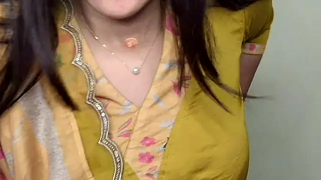 MIss-Naina online show from 11/27/25, 03:29