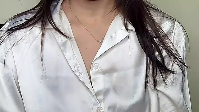 MIss-Naina online show from 11/28/25, 02:01