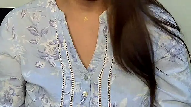 MIss-Naina online show from 11/13/25, 09:35