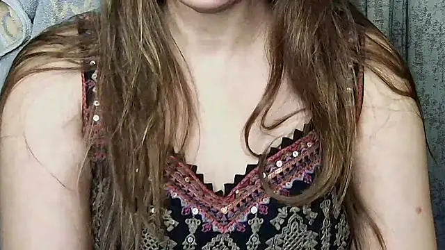 Snapshot of MIss-Naina chatting on 07/12/26, 09:37 MIss-Naina online show from 07/12/26, 09:37