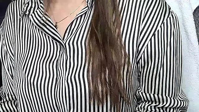 MIss-Naina online show from 05/10/26, 10:41