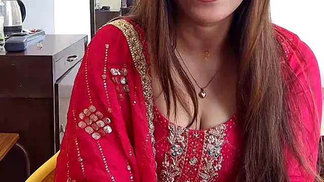 MIss-Naina online show from 05/16/26, 06:12