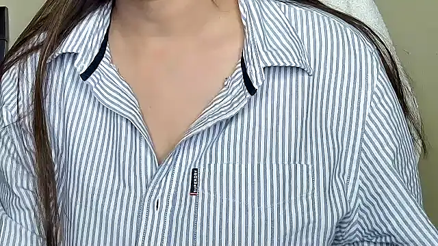 MIss-Naina online show from 04/13/26, 08:24