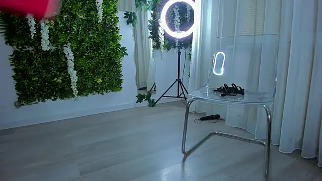 Snapshot of VivienCarter chatting on 11/03/25, 09:18 VivienCarter online show from 11/03/25, 09:18