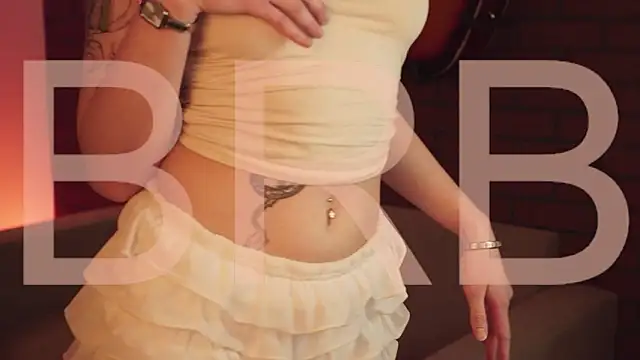 EllieCutes online show from 02/18/26, 05:27