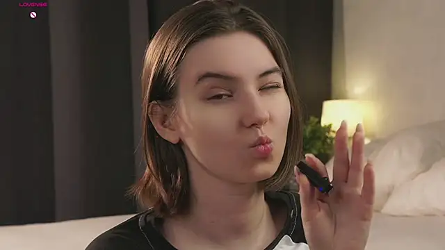 MeghanElson online show from 04/15/26, 12:53