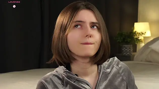 MeghanElson online show from 03/26/26, 02:04