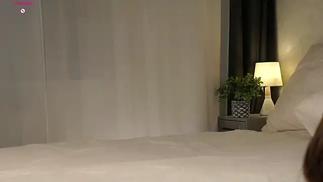 MeghanElson online show from 04/08/26, 01:01