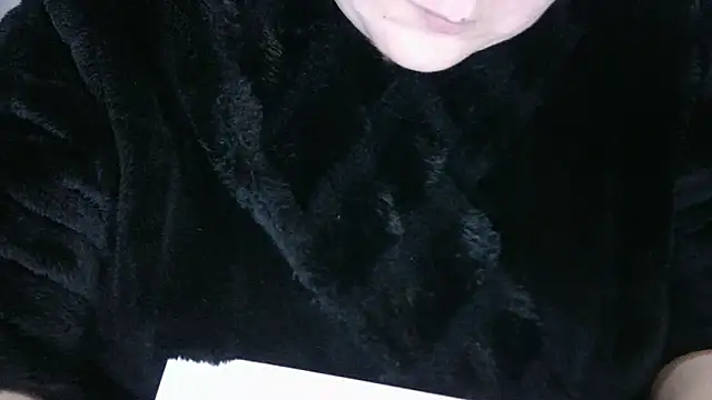 busty-bella1 online show from 11/05/25, 11:02