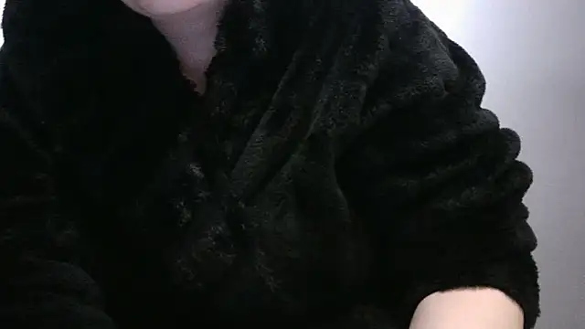 busty-bella1 online show from 11/28/25, 06:41