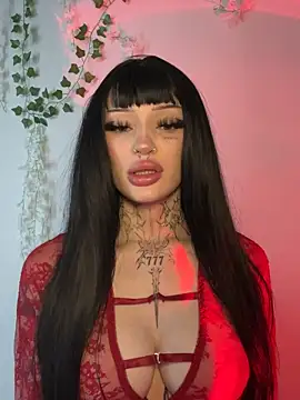 madelinexx online show from 11/06/25, 11:03