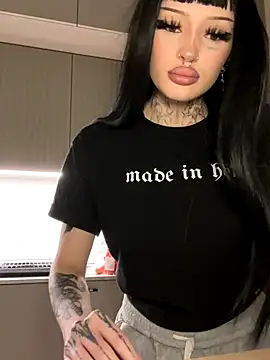 madelinexx online show from 11/07/25, 04:11