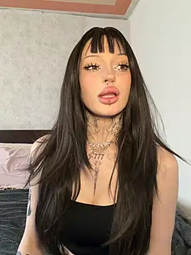 madelinexx online show from 05/12/26, 12:33