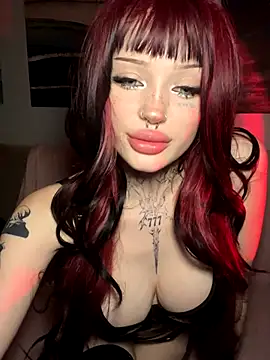 madelinexx online show from 10/28/25, 05:45