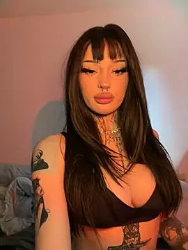 madelinexx online show from 04/19/26, 12:28