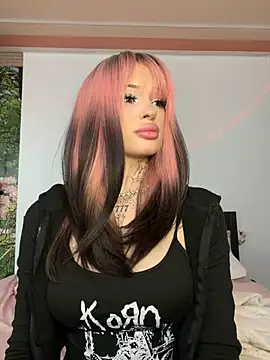 madelinexx online show from 03/25/26, 02:16