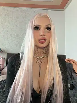 madelinexx online show from 05/15/26, 02:26