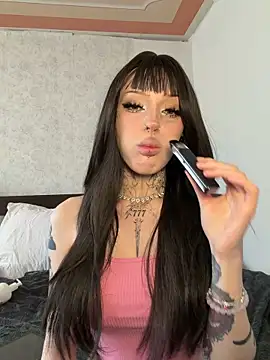madelinexx online show from 05/13/26, 10:22