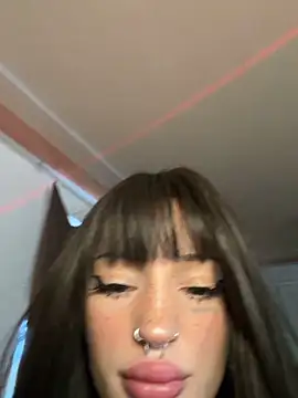 madelinexx online show from 04/07/26, 09:11