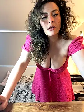 Snapshot of Elizabeth_Dupont chatting on 11/07/25, 06:56 Elizabeth Dupont online show from 11/07/25, 06:56